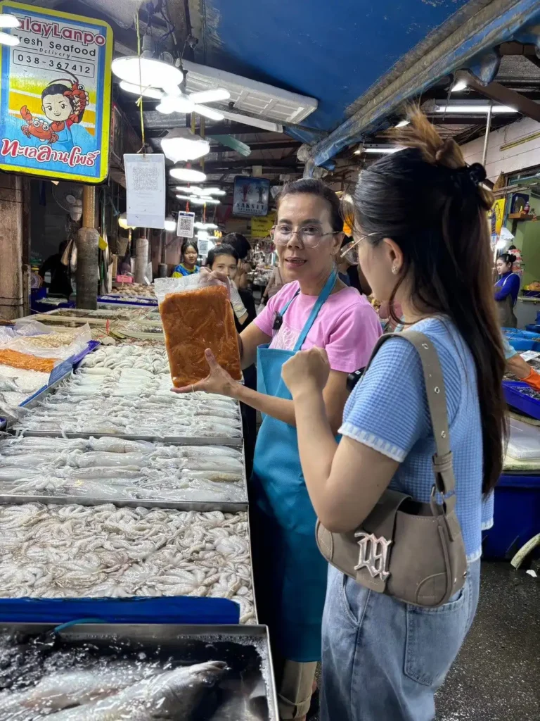 เกี่ยวกับเรา (About Us) 3 talaylanphoseafood 0825 109 อาหารทะเล
