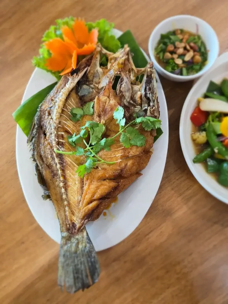 ร้านทะเลลานโพธิ์ซีฟู้ด "พัทยา"