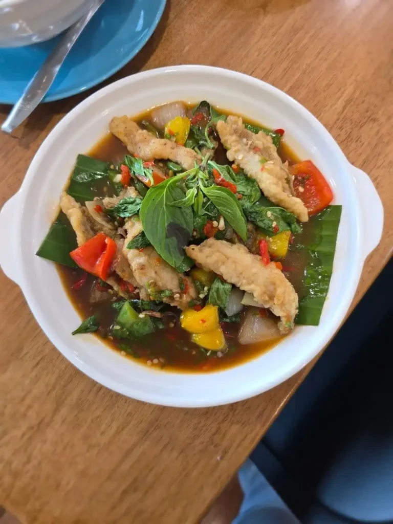 ร้านทะเลลานโพธิ์ซีฟู้ด "พัทยา"
