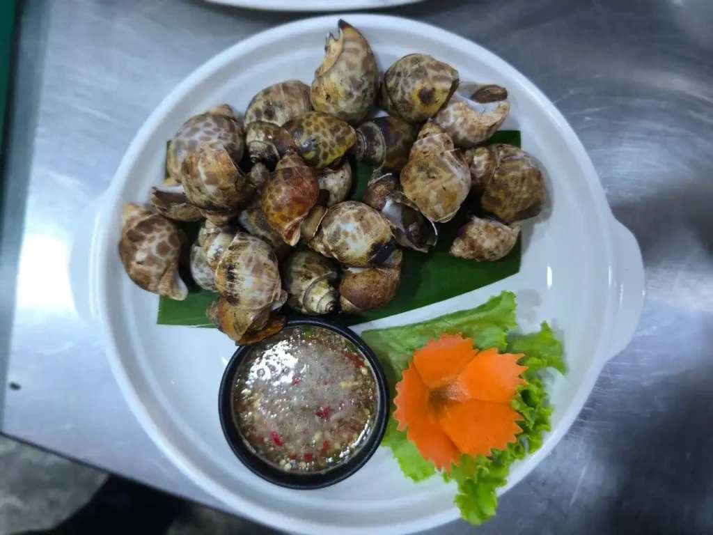 ทะเลลานโพธิ์ซีฟู้ด | ร้านอาหารซีฟู้ดพัทยา