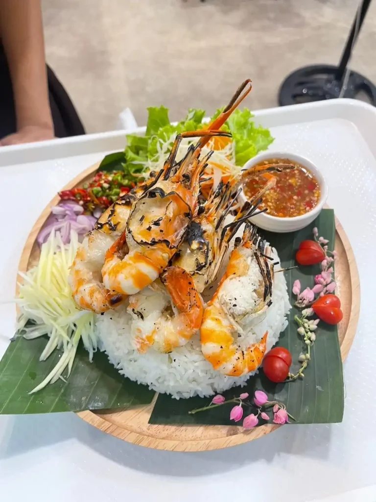 ทะเลลานโพธิ์ซีฟู้ด | ร้านอาหารซีฟู้ดพัทยา