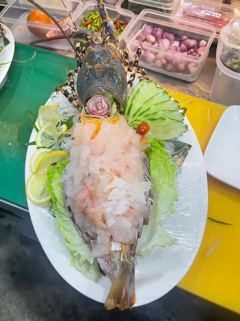 พิกัดครัวทะเลลานโพธิ์: เมนูเด็ดที่คนรักซีฟู้ดห้ามพลาด 6 ทะเลลานโพธิ์ซีฟู้ด | ร้านอาหารซีฟู้ดพัทยา
