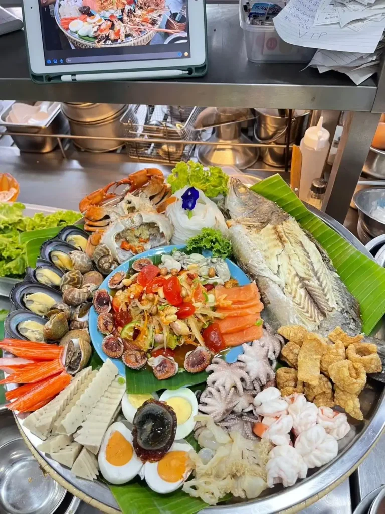 พิกัดครัวทะเลลานโพธิ์: เมนูเด็ดที่คนรักซีฟู้ดห้ามพลาด 9 ร้านอาหารพัทยาเหนือ ไม่แพง ทะเลลานโพธิ์ ซีฟู้ด
