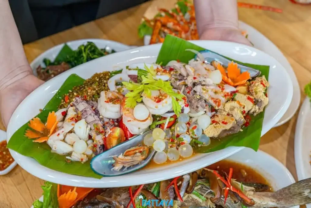 อัปเดตเมนูอาหารไทย อ่านง่ายๆ พร้อมราคาประหยัด 10 ร้านอาหารทะเลพัทยา ไม่แพง ใกล้ฉัน:ที่สุดความอร่อยต้องลอง