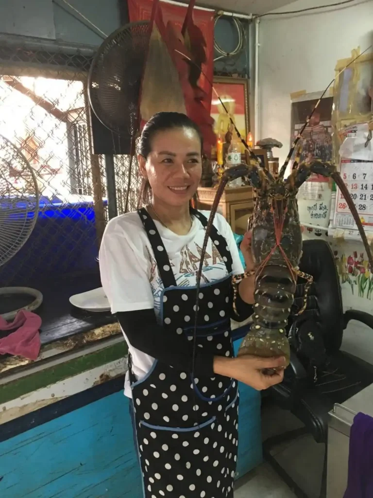 ทะเลลานโพธิ์ซีฟู๊ด TalayLanPhoSeafood ของฝาก ของสด