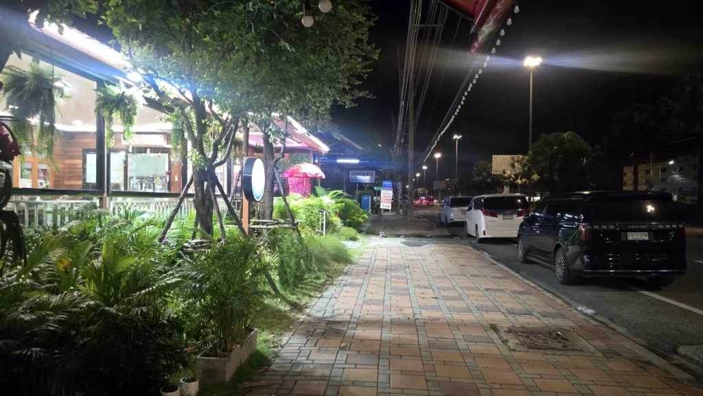 ทะเลลานโพธิ์ซีฟู๊ด TalayLanPhoSeafood ของฝาก ของสด
