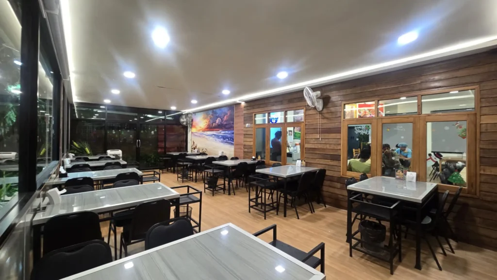 บรรยากาศร้านทะเลลานโพธิ์ซีฟู้ด