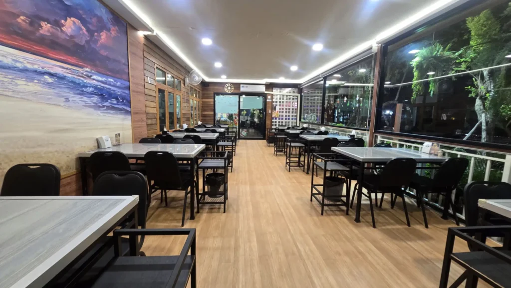 บรรยากาศร้านทะเลลานโพธิ์ซีฟู้ด