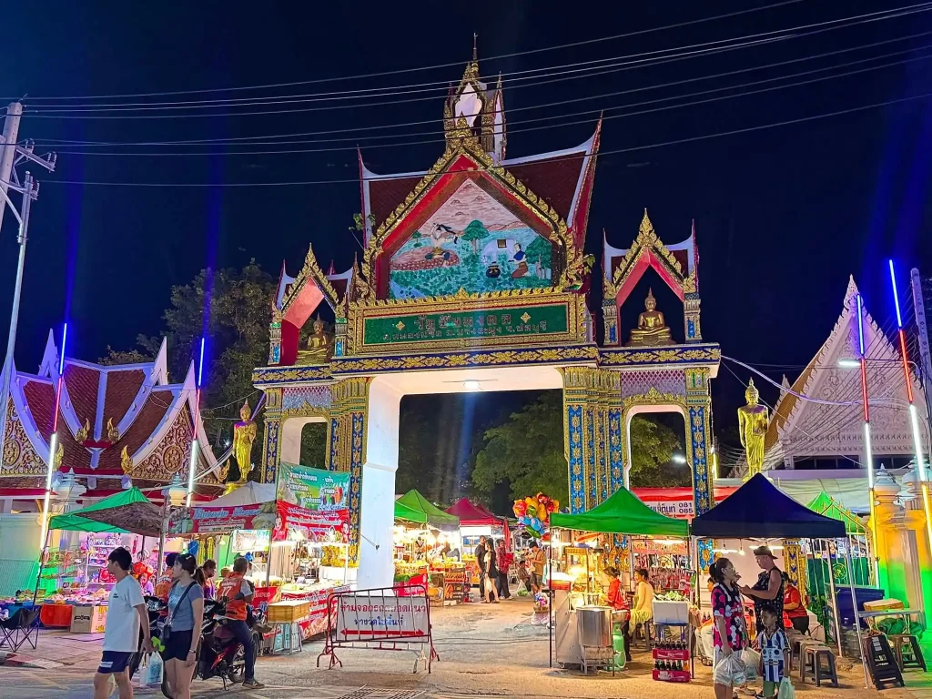 วันอาสาฬหบูชา งานบุญเข้าพรรษา พัทยา 2569: วัดชัยมงคล&งดขายเหล้า 2 บรรยากาศทำบุญหล่อเทียนพรรษา วันอาสาฬหบูชา วัดชัยมงคล พัทยาใต้ 2569
